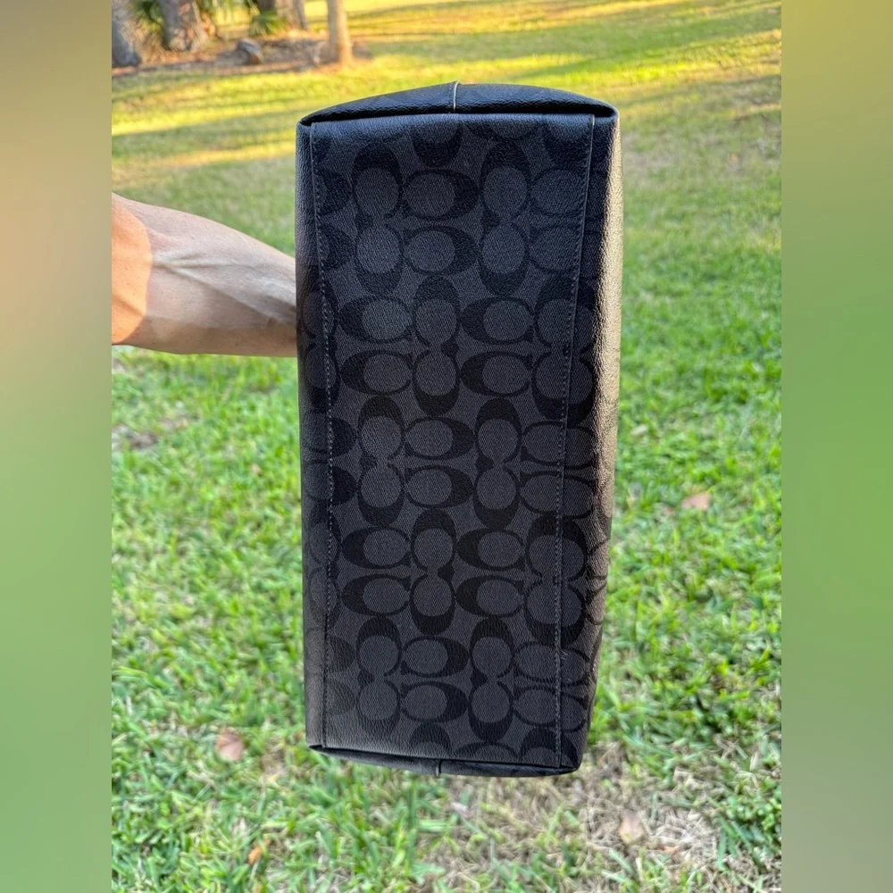 STAR WARS X COACH TOTE BLACK SILVER EUC - Picture 7 of 13